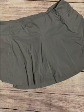ZYIA Gray Grand Slam skort